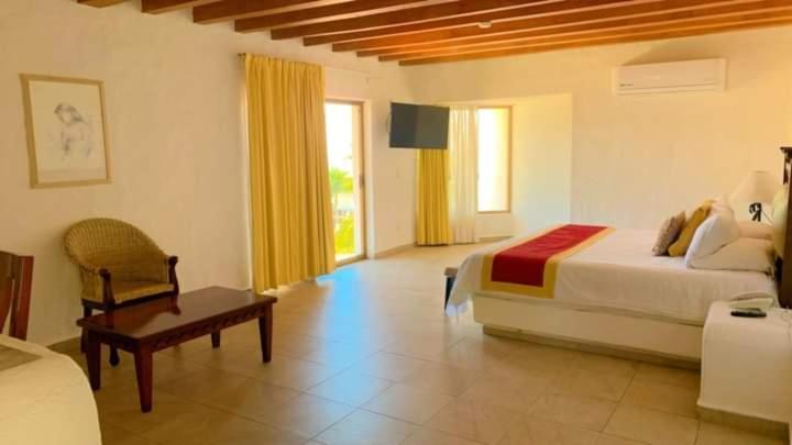 Hotel Punta Serena & Resorts - Solo Parejas (Adults Only) Тенакатита Экстерьер фото