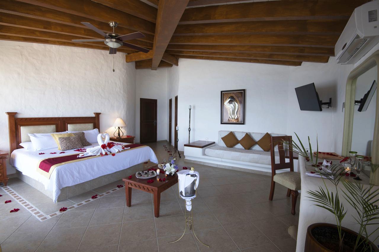 Hotel Punta Serena & Resorts - Solo Parejas (Adults Only) Тенакатита Экстерьер фото