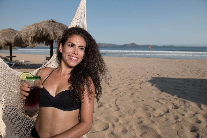 Hotel Punta Serena & Resorts - Solo Parejas (Adults Only) Тенакатита Экстерьер фото